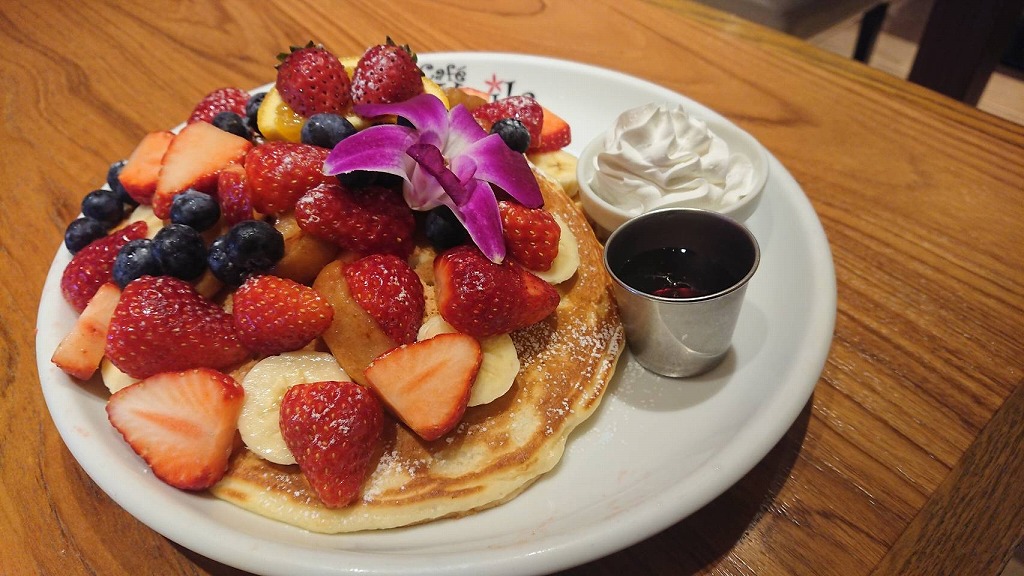 渋谷にあるフルーツたっぷりのハワイアンパンケーキが最高 カイラ シブログ