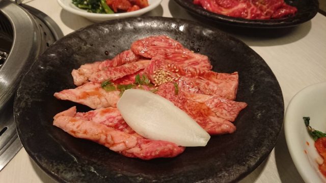 寿亭の焼肉の写真