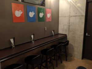 カリカリスパイスの店内