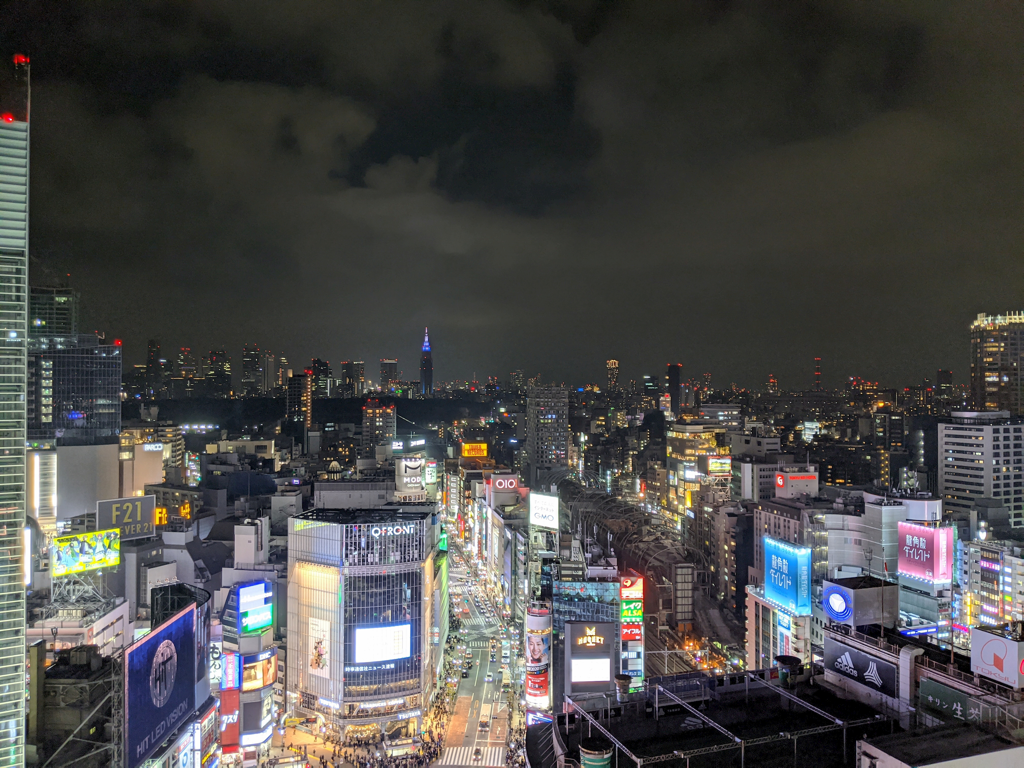 シブニワ 夜景が最高 渋谷フクラスの屋上は天空の城だった シブログ