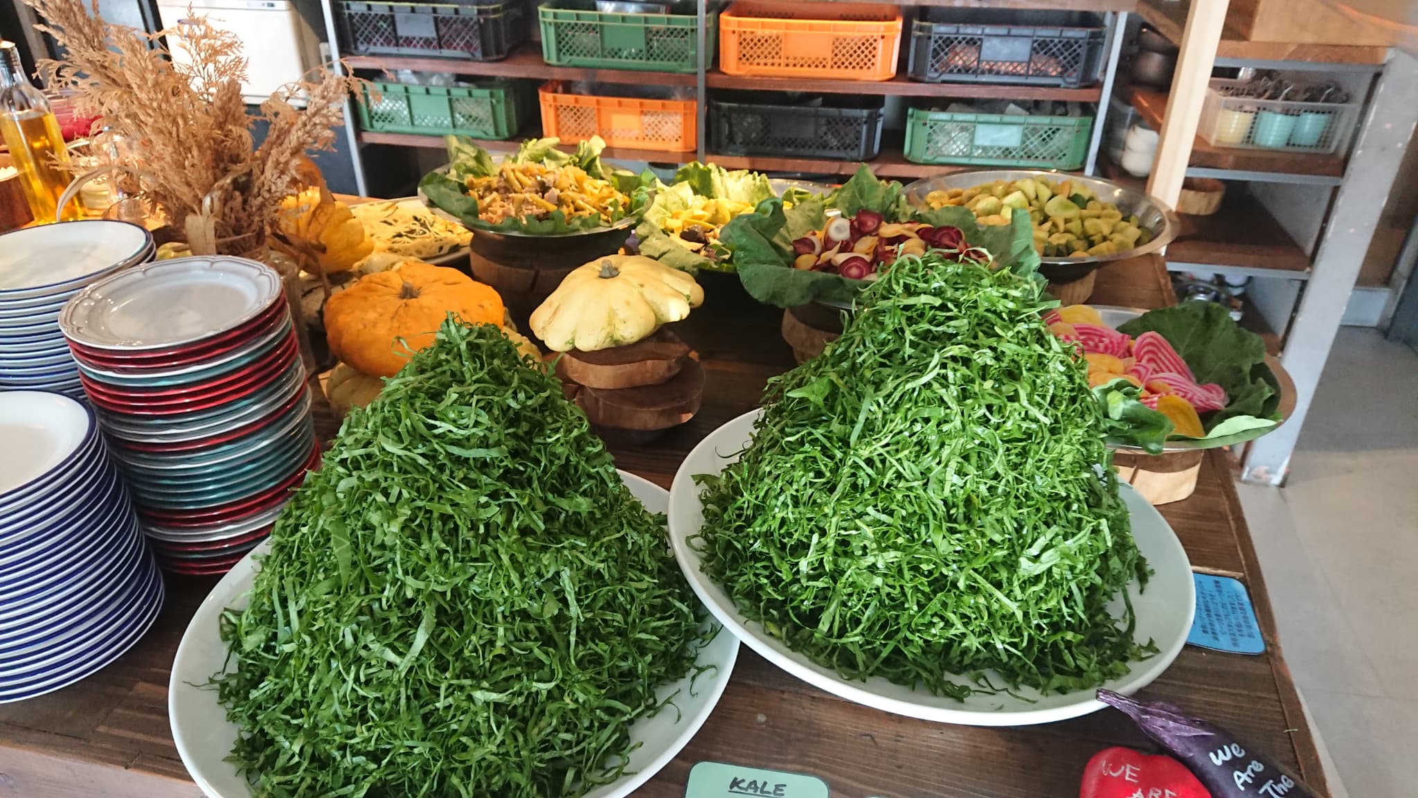 野菜不足の方へ朗報 採れたて野菜をビュッフェスタイルで We Are The Farm 渋谷店 シブログ